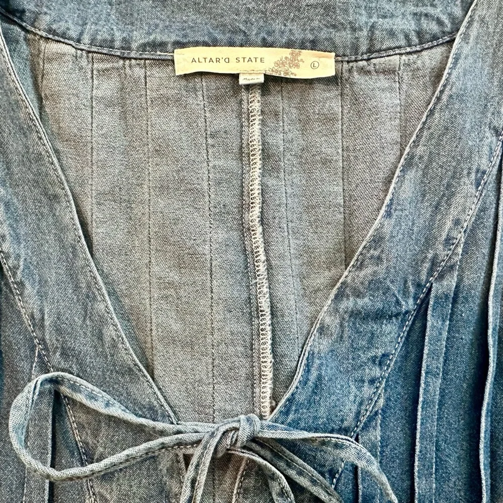 Altar'd State Evie Denim Romper- NWOT - Picture 7 of 7